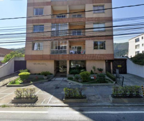 Apartamento no Alto com vaga